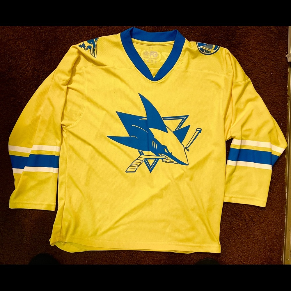 SOLD! - San Jose Sharks x Golden State Warriors Jersey - M